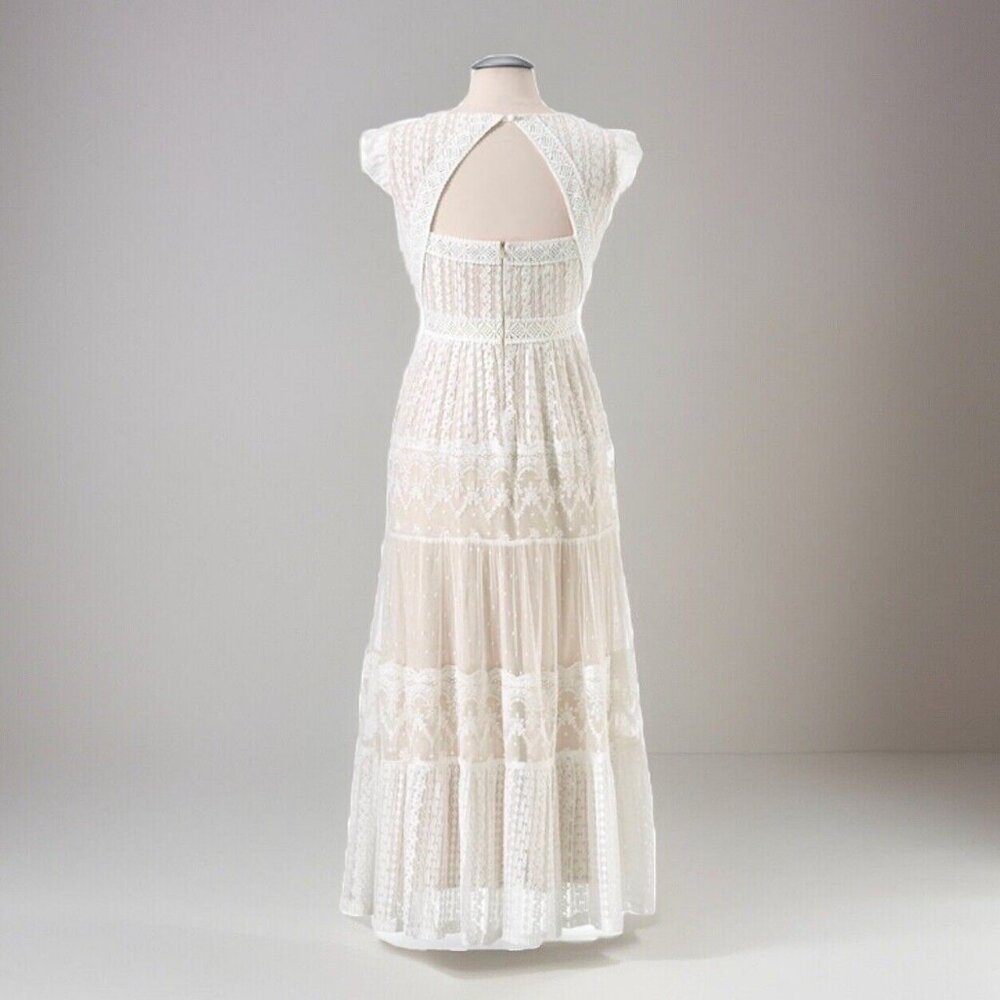 Lace White Romantic Maxi Dress Cutout Back Pyramid Collection SMALL Wedding